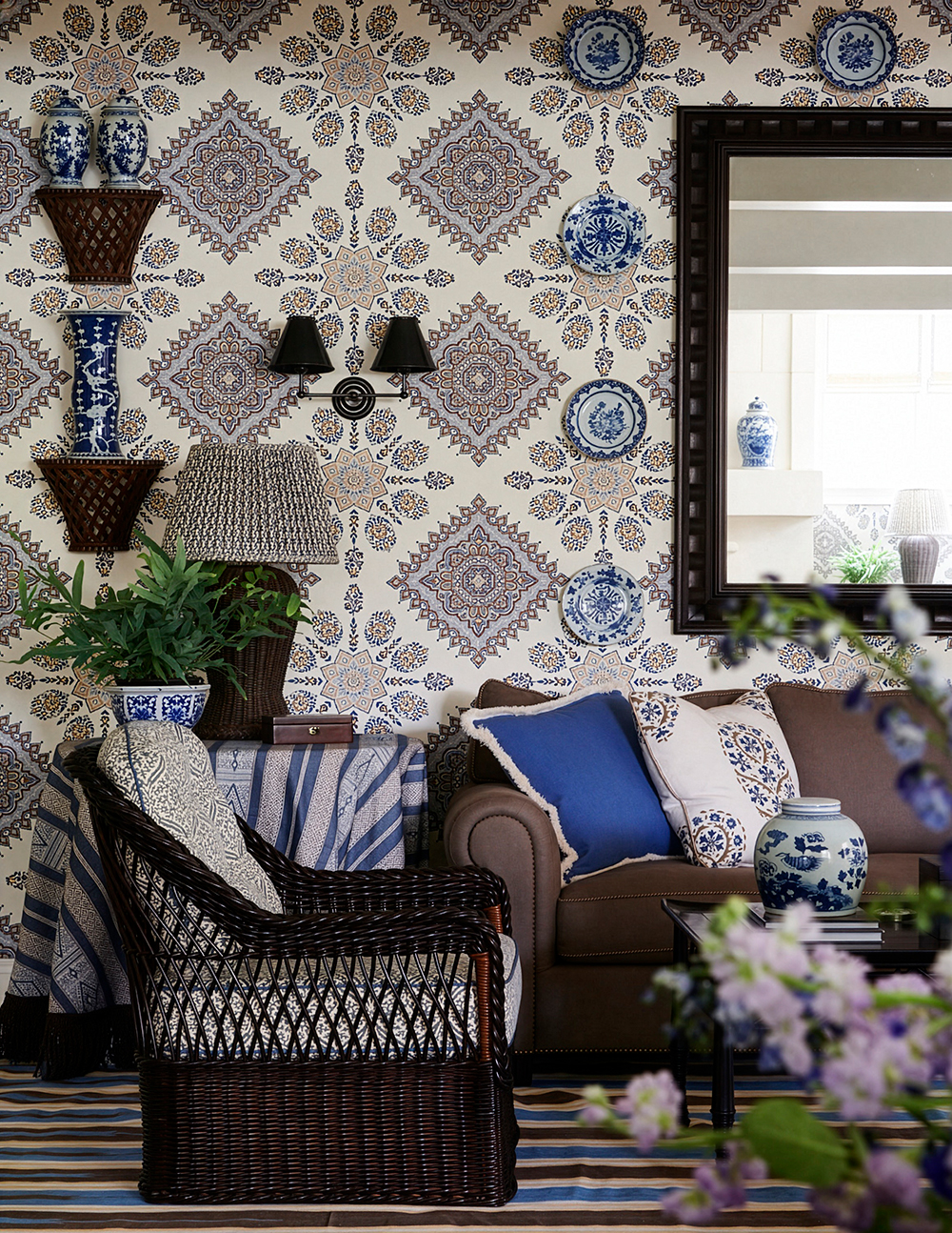 Home Couture Persepolis wallpaper Mark Sikes photographer Amy Neunsigner