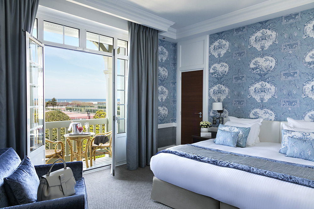 Toile Neptune lavande Hotel Normandy Charles Burger 01